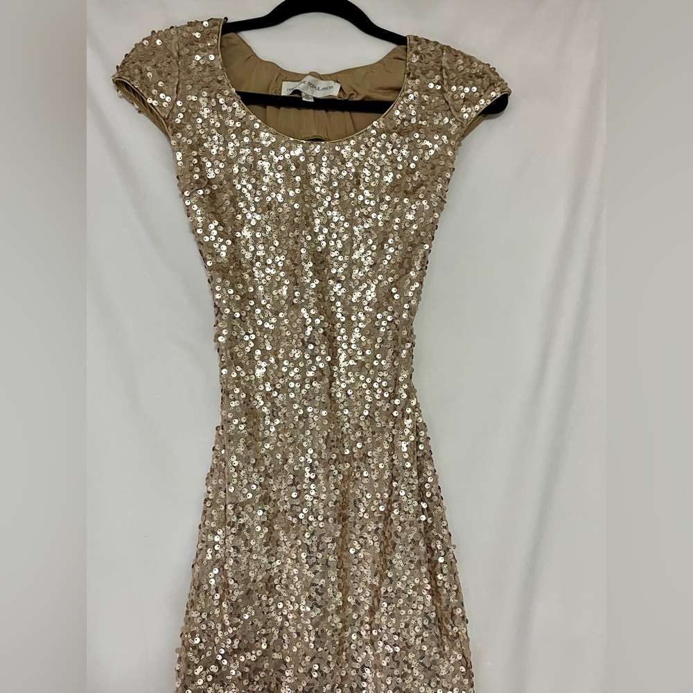 Dress the Population Shimmering Gold Sequin Mini Dress Women’s size XS - Picture 6 of 9
